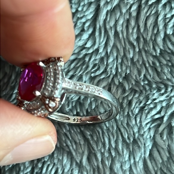 Ruby ring - Picture 7 of 7